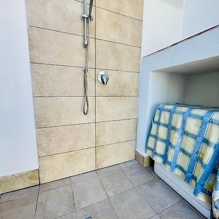 A 2 Passi Dal Mare La Punta Seahouse Apartman Torre di Faro