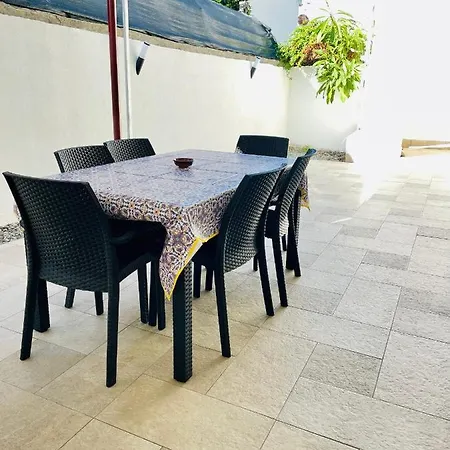 Lägenhet A 2 Passi Dal Mare La Punta Seahouse