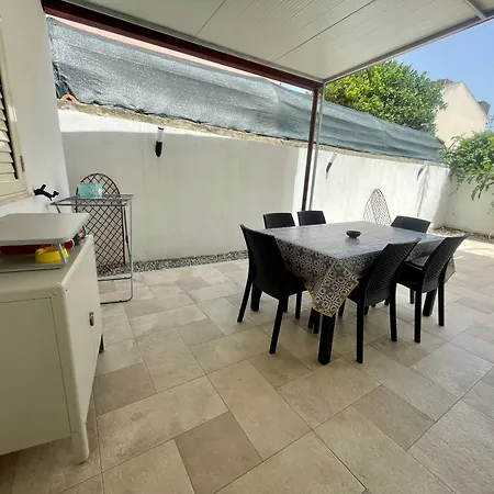 Apartment A 2 Passi Dal Mare La Punta Seahouse
